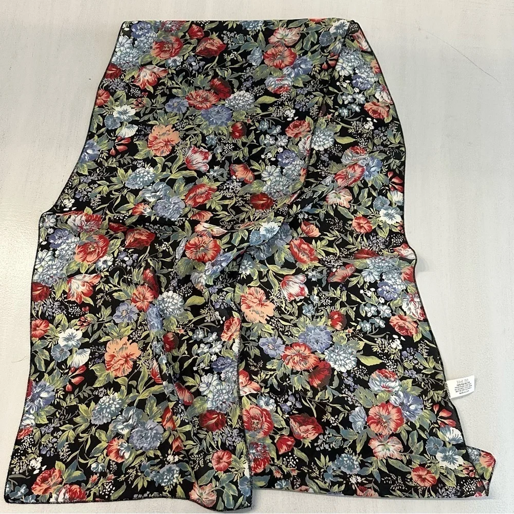 Net 30 Women’s Black Multicolor Lightweight Floral 100% Polyester Scarf GUC